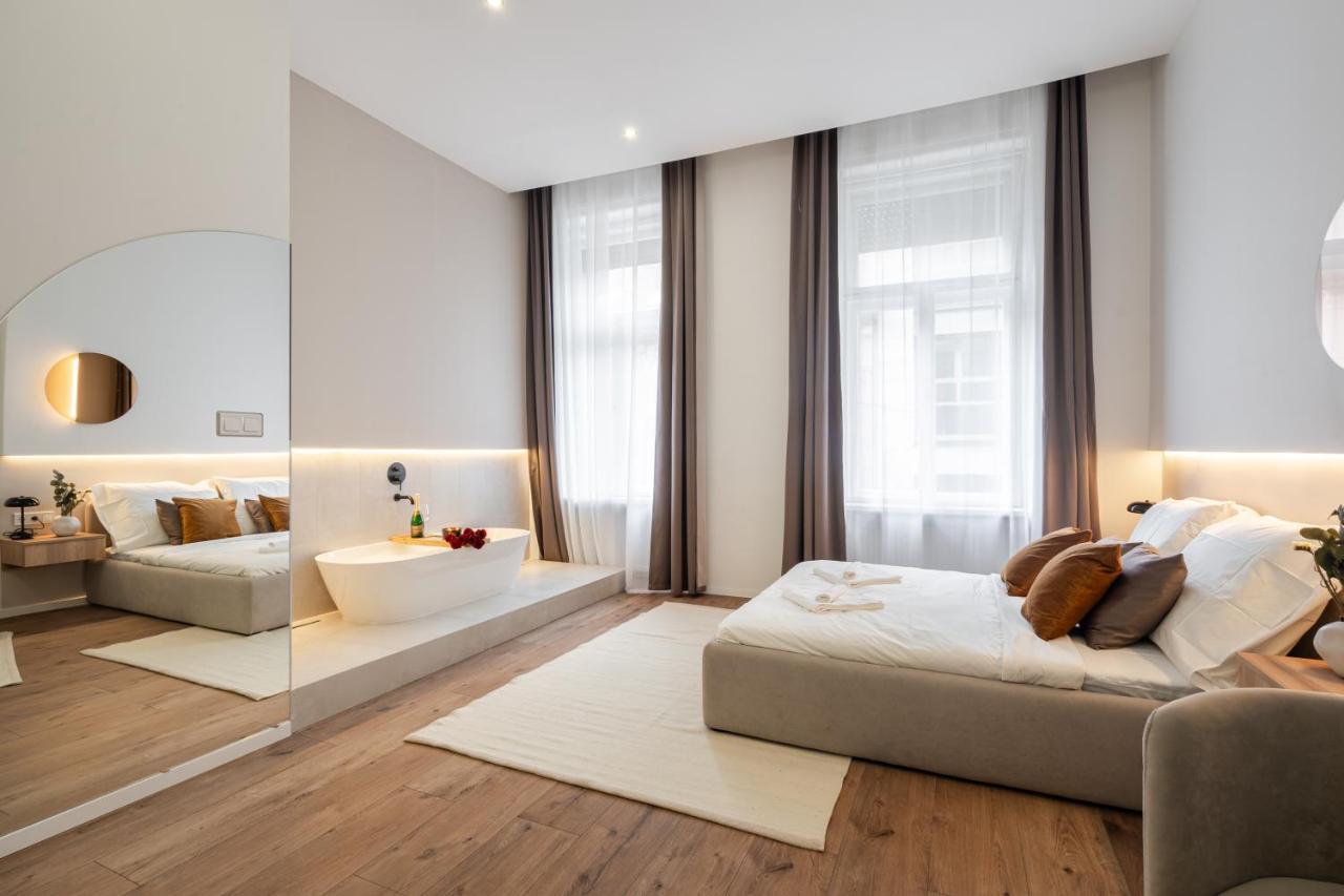 You Boutique Suites, Best Location By Bqa Budapest Extérieur photo