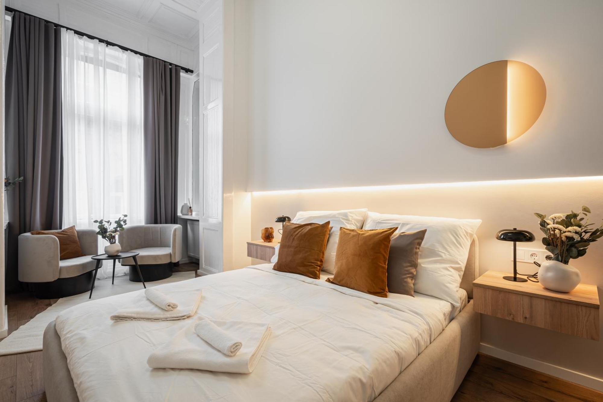 You Boutique Suites, Best Location By Bqa Budapest Extérieur photo